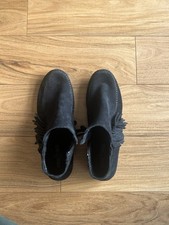 Minnetonka Moccasin Boots