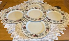Royal Doulton Camelot Set of 5 DINNER Plates 10 1/2" or 27cm VGC Lot 4