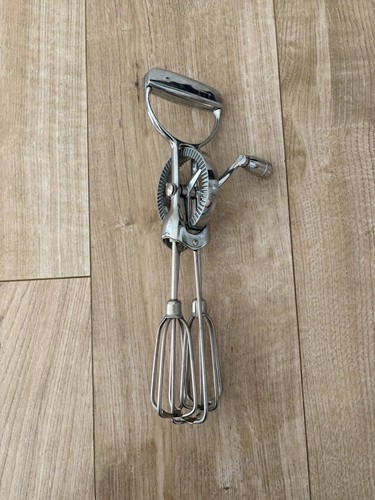 Vintage metal hand whisk - metal,