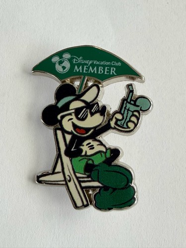 Dvc mickey mouse sitting - mickey,