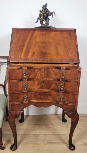 Walnut writing desk - desk, bureau