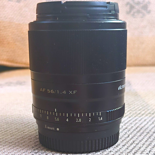 Viltrox 56mm stm - viltrox,