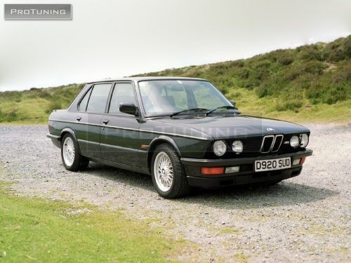 Look wide arches - look,