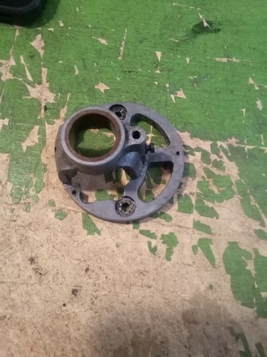 Lucas dynamo e3l end - end, casing