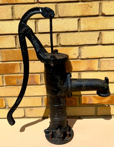 Vintage cast iron garden hand - cast,