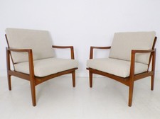 STUNNING PAIR OF VINTAGE TEAK
