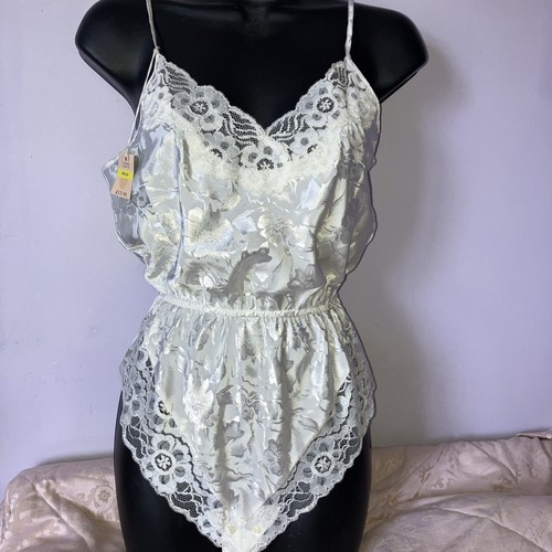 Vintage lingerie new - new, tagged