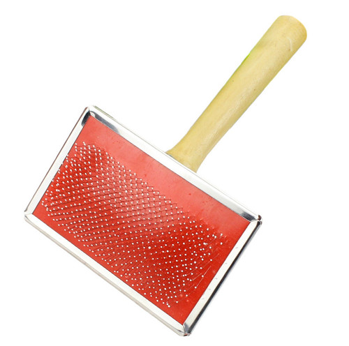 Handle shedding wool - handle, carding