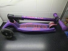 MAXI MICRO DELUXE LED SCOOTER