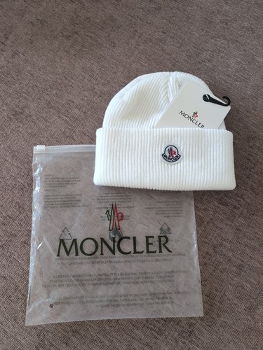 White moncler benaie beanie - white,