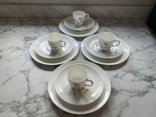 Wedgwood bone china - 4, “