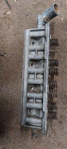 Simca 1500 1300 cylinder head - simca,