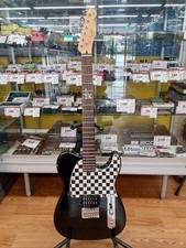 SQUIER AVRIL LAVIGNE