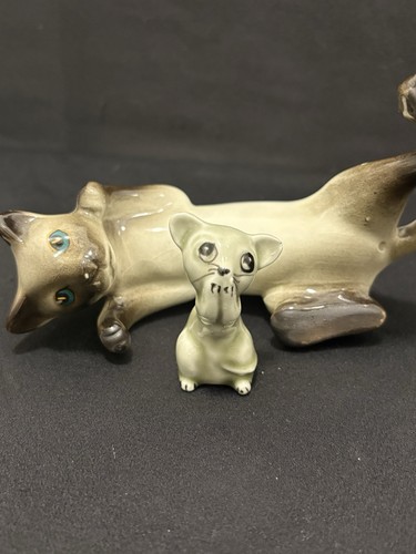 Beswick siamese cat scared - siamese, &