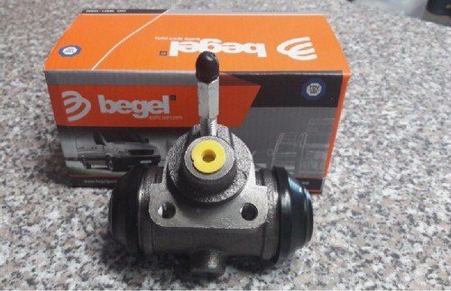 Rear wheel brake - rear,