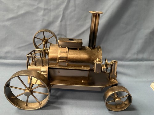 Metal model tractor ornament - metal,