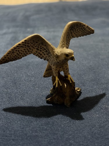 Schleich peregrine falcon - peregrine,