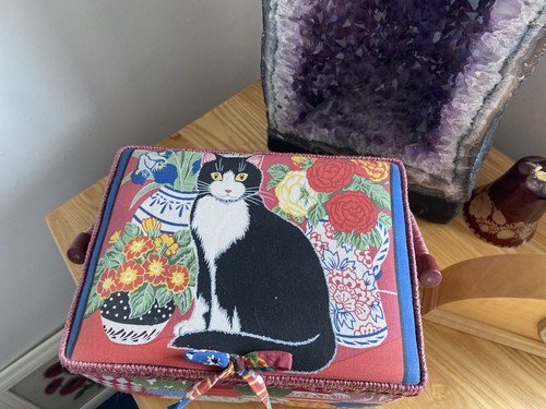 Vintage sewing box - vintage, cat