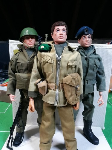 Vintage action man scarf dark - action,