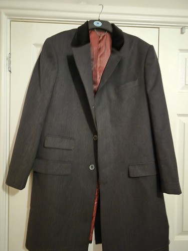 Bnwt 100 wool covert - bnwt,