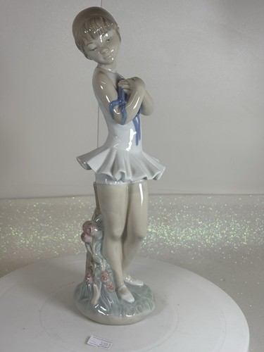 Large nao lladro ballerina - ballerina,