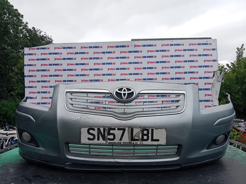 Toyota avensis hatchback - toyota,