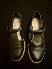 Clarks Women's Size 6 T-Bar Leather Shoes Black Somerset