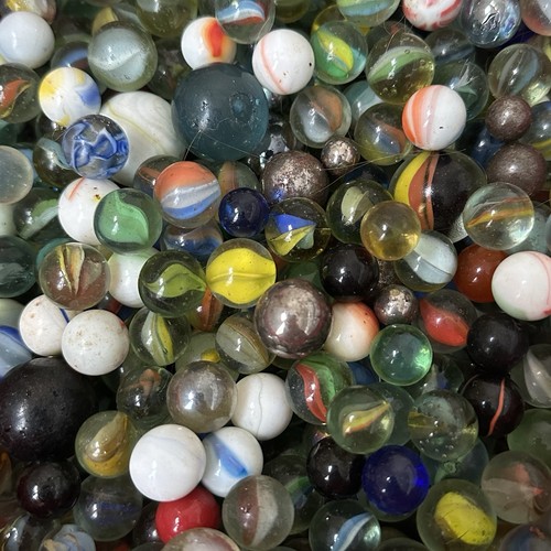 Large joblot 3kg mixed - large, 4.3kg