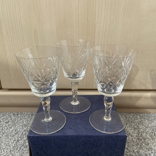 Cut glass sherry - 3x, glasses.