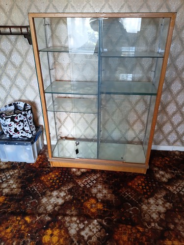 Glass cabinet good - glass, in