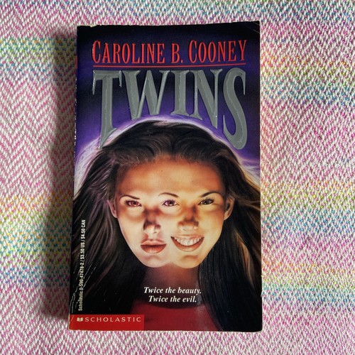 Twins caroline b - twins,