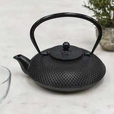 Black Cast Iron "Ushirode