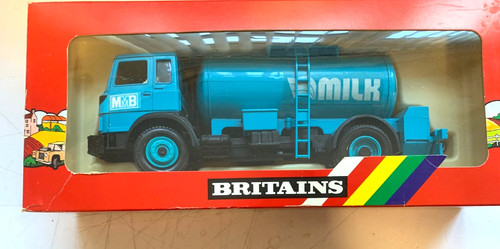 BRITAINS.1/32.FARM.VERY