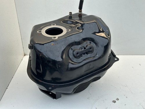 Yamaha mt125 petrol tank - ,