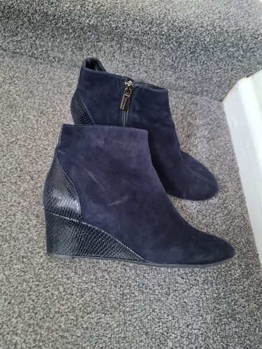 Aquatalia russell bromley - russell,