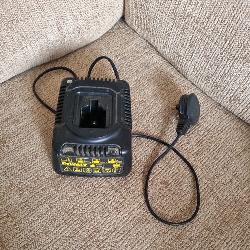 Dewalt 18v tool battery - dewalt,