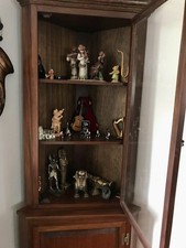 mahogany corner display