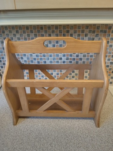 Vintage magazine rack with - magazine,