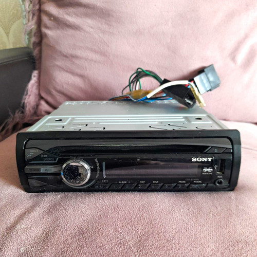 Sony car radio player - cd,