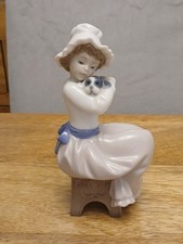 Nao by LLADRO Figurine