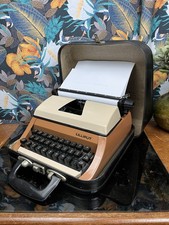 Vintage Lilliput Junior Typewriter & Case Brown Child’s Size Manual Portable