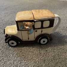 NOVELTY CAR/BEAR TEAPOT 