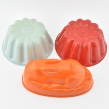 3x VTG Plastic Jelly Mould