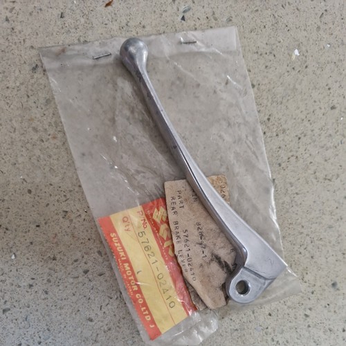 Suzuki 125 rear brake lever - an,