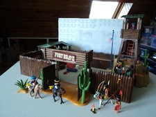 PLAYMOBIL Vintage Western Fort Nordists + Expansion Set 5245 from 2012 / Complete