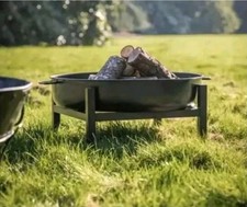 Black Metal Iron Fire Pit