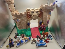 Fisher Price 1998 Great Adventures Lion Magic Castle Playset & Figures See Pics 