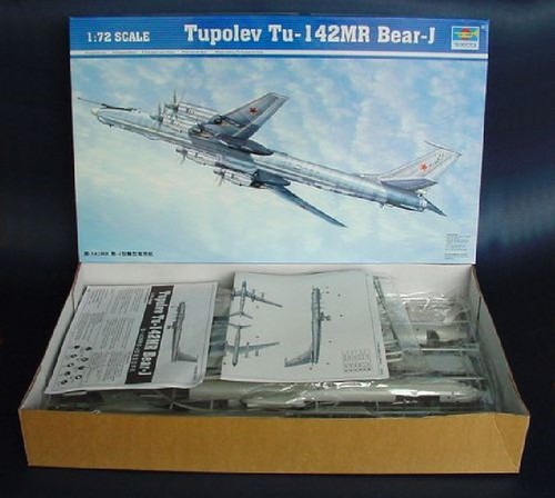 Trumpeter 01609 tupolev - 1/72,
