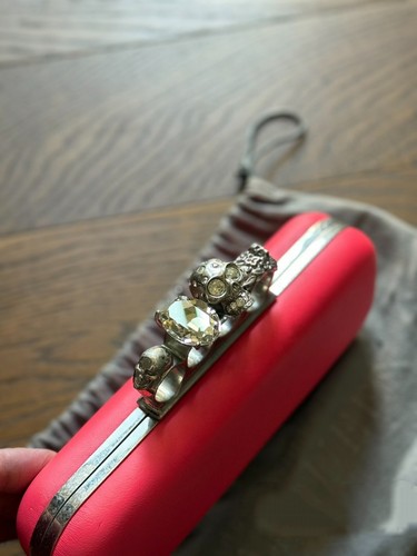 Alexander mcqueen red knuckle - mcqueen,