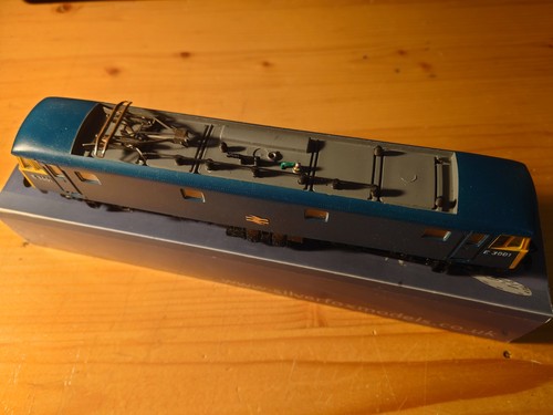 Silver fox trix class - silver, 81br